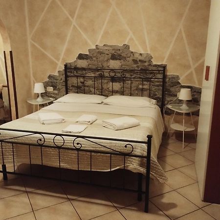 B&B Ar Colle 2 발몬토네 외부 사진