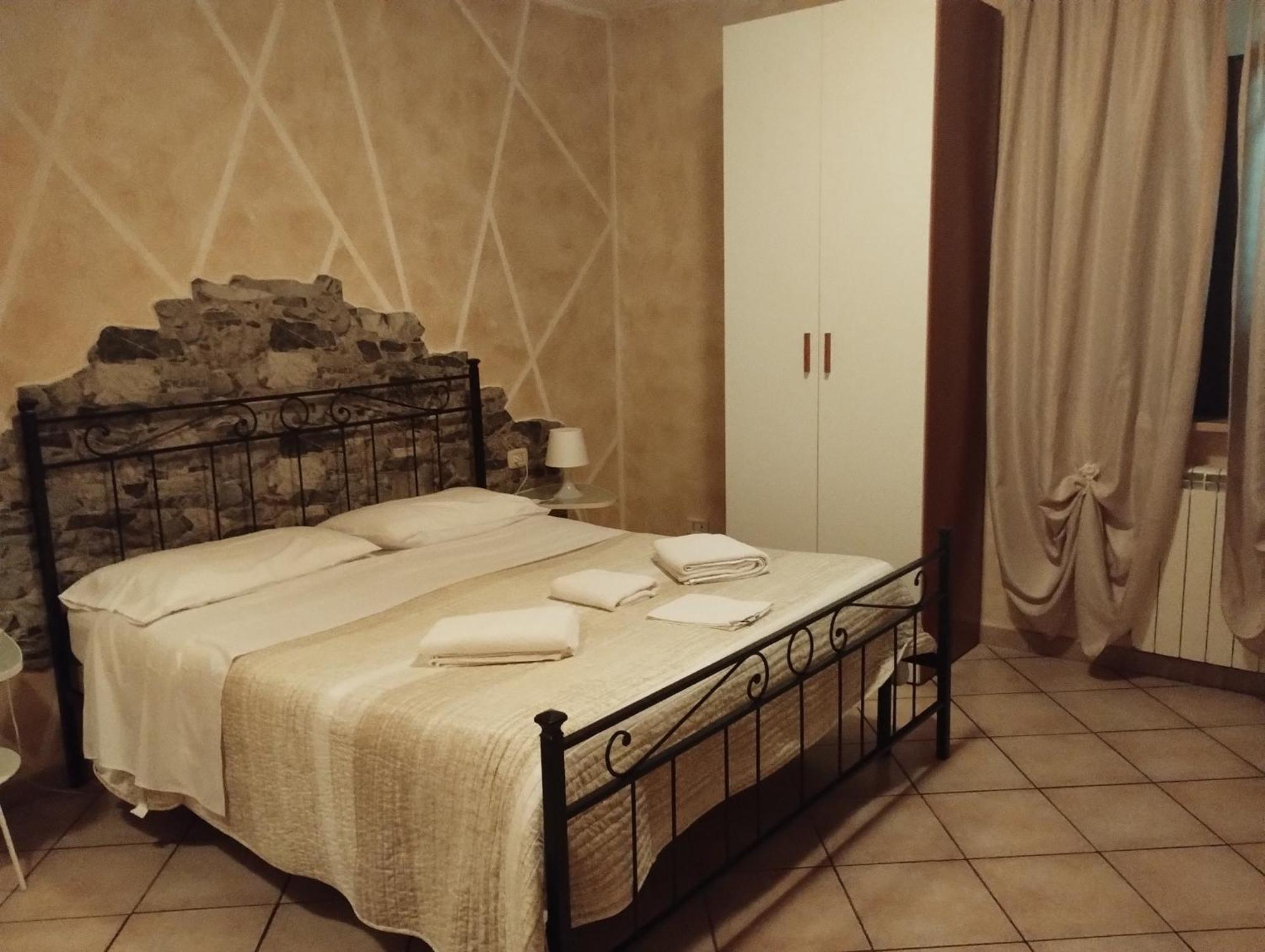 B&B Ar Colle 2 발몬토네 외부 사진